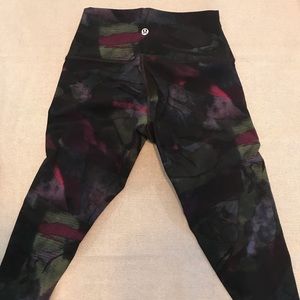 Lululemon crops